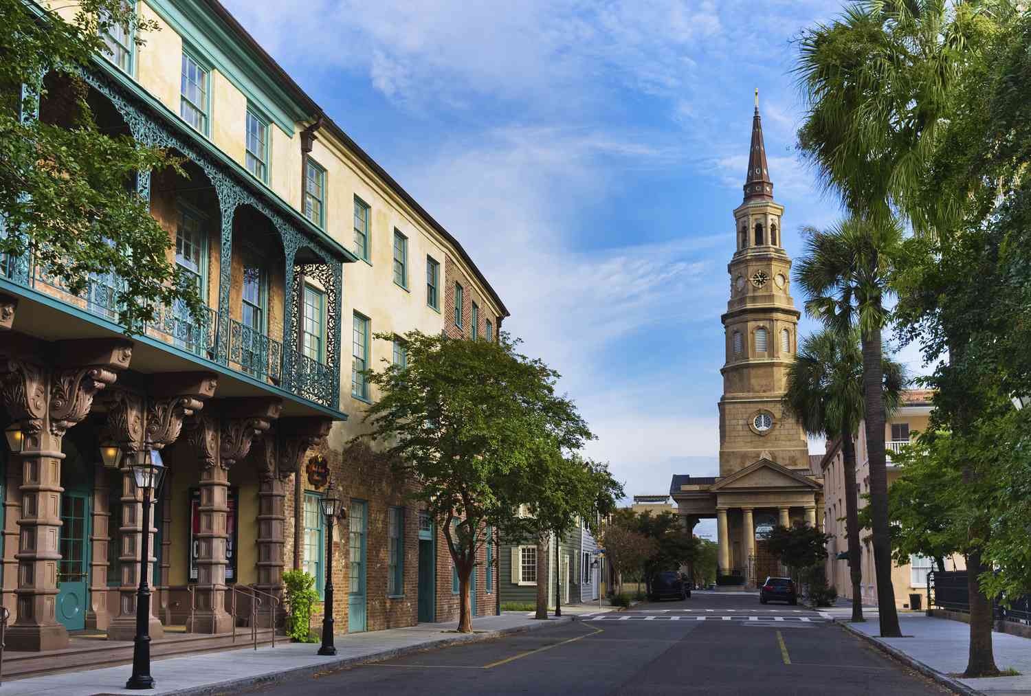 Experience unforgettable adventures from crabbing to gourmet tailgates at Charleston's Food & Wine Classic.